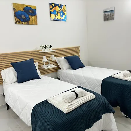 Your Home, Easy Walk To The Appartement *
