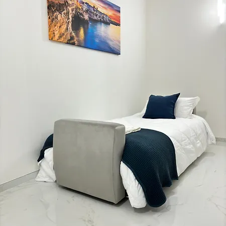 Apartment Your Home, Easy Walk To The Bari